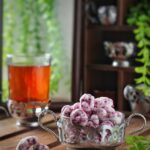 نقل با مغز گردو و طعم گل محمدی